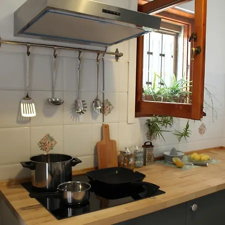 Casa Biancoliva * 토스콜라노마데노